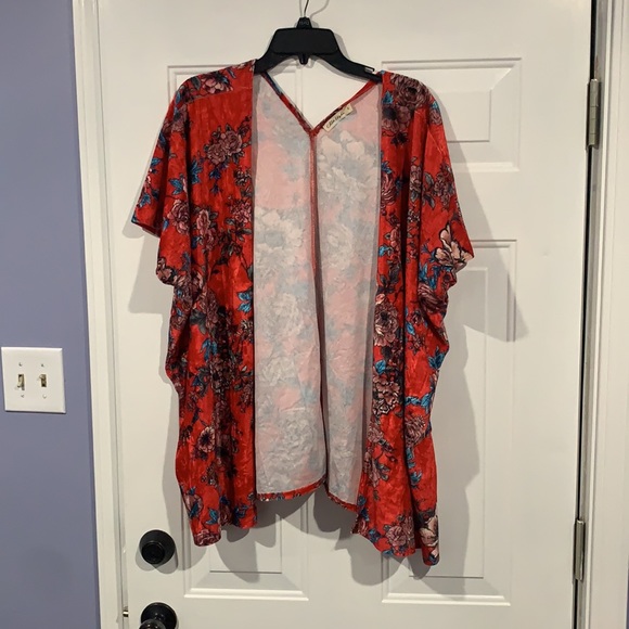 Size Medium. Chloe & Katie Brand. - Picture 2 of 3